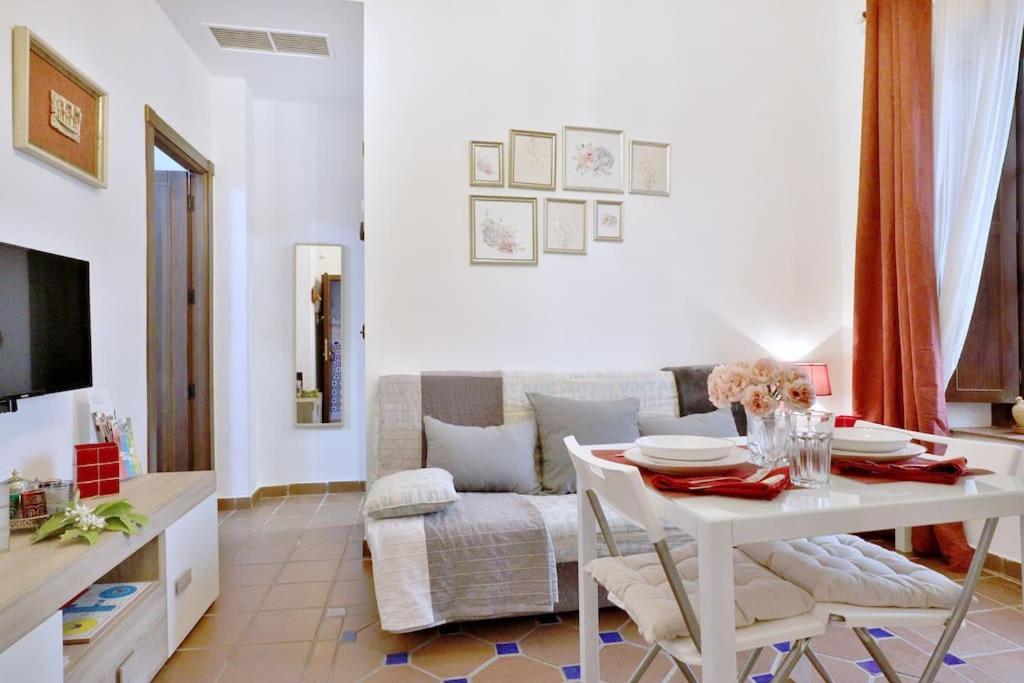 Horno24, Alojamiento Con Patio Andaluz, Tipico De กอร์โดบา ภายนอก รูปภาพ