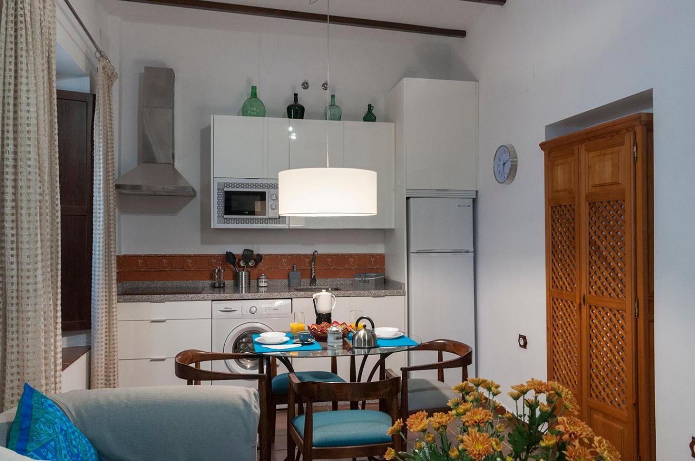 Horno24, Alojamiento Con Patio Andaluz, Tipico De กอร์โดบา ภายนอก รูปภาพ