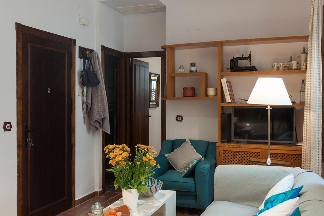 Horno24, Alojamiento Con Patio Andaluz, Tipico De กอร์โดบา ภายนอก รูปภาพ