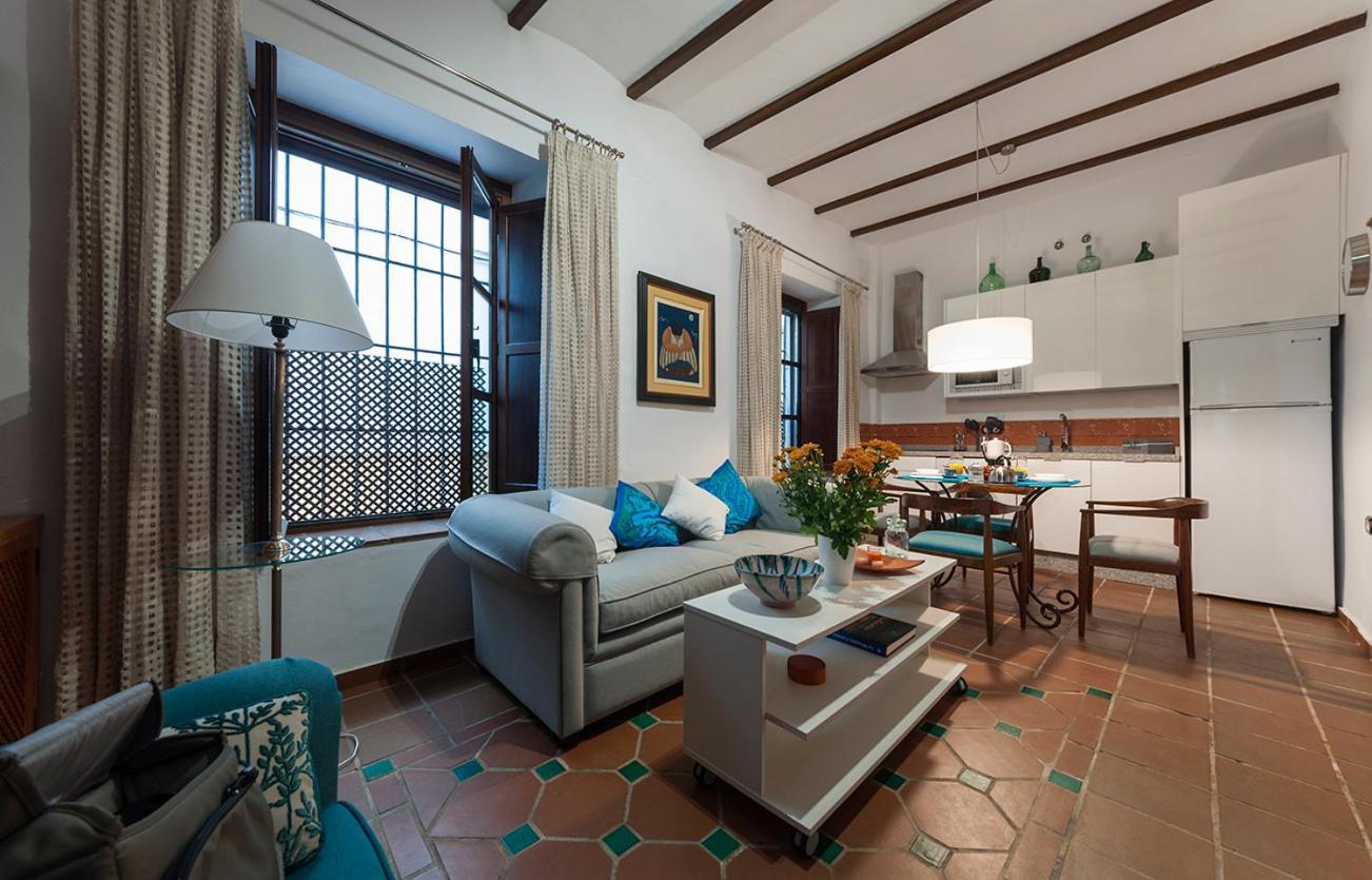 Horno24, Alojamiento Con Patio Andaluz, Tipico De กอร์โดบา ภายนอก รูปภาพ